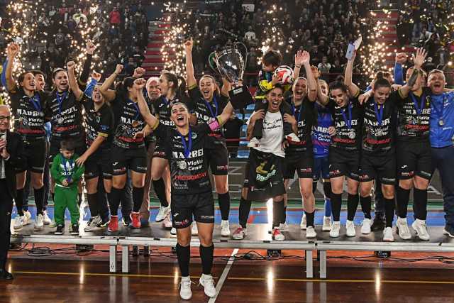 Bitonto, alla scoperta delle "leonesse": le ragazze che hanno vinto la Champions di futsal